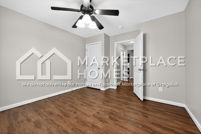 Building Photo - 2758 Lily Cir