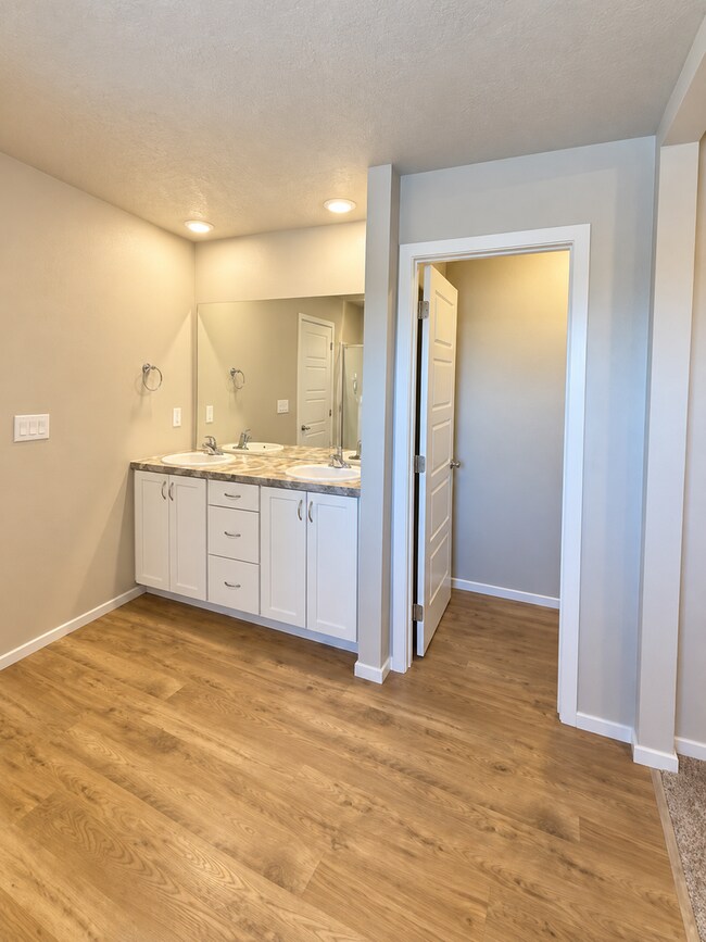 Building Photo - 8218 S Allora Ct