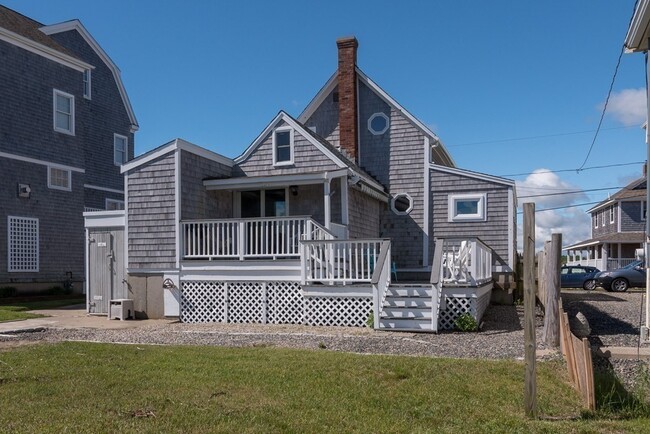 Building Photo - 49 Lighthouse Rd