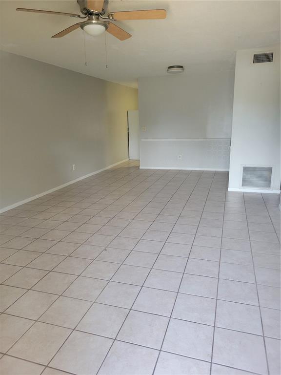 Building Photo - 2464 Australia Way E