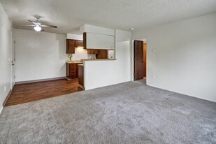 Building Photo - Rancho Tudor