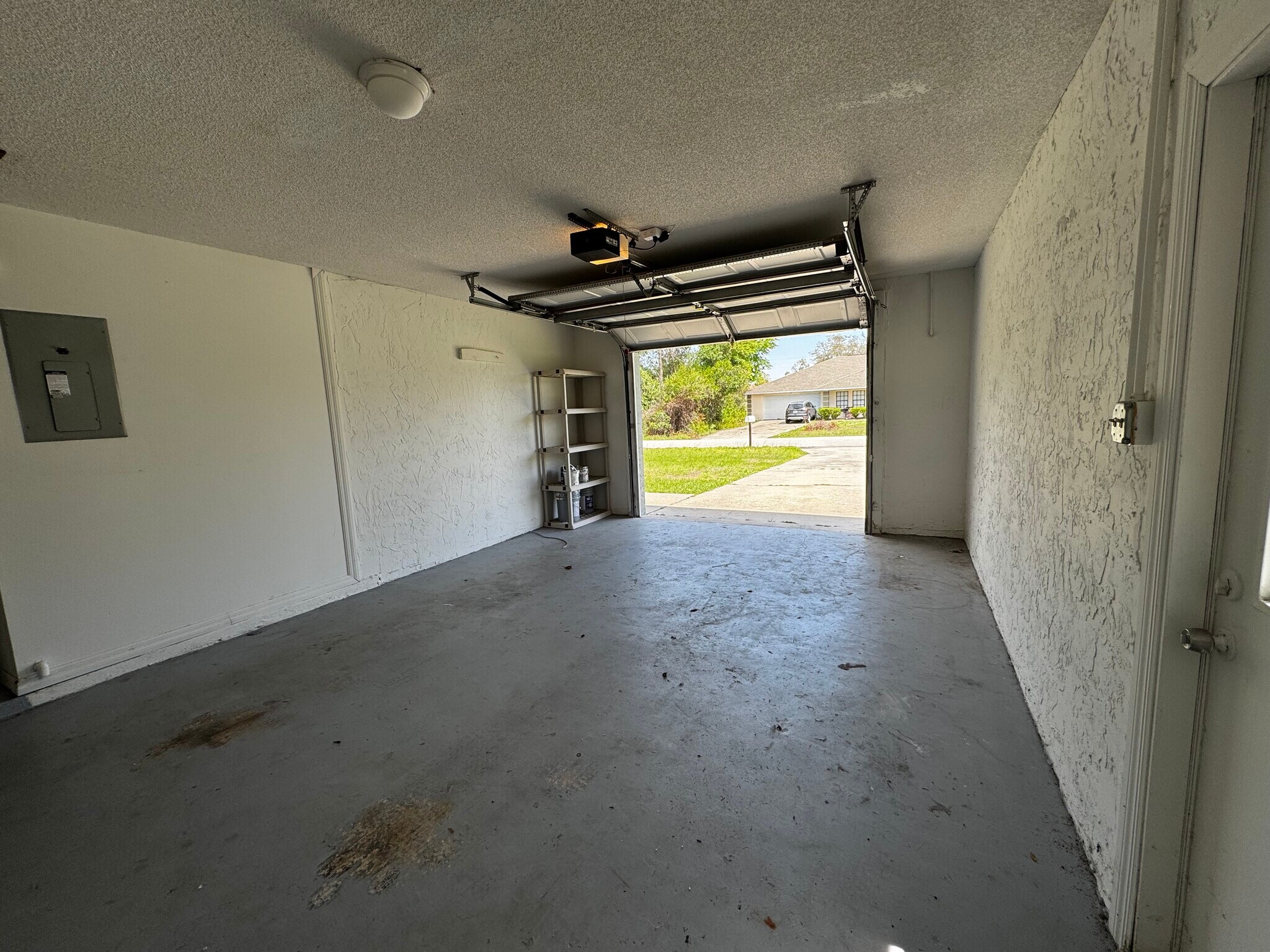 Building Photo - 1065 Altoona Ave