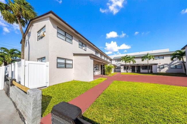 Building Photo - 20 NW 7th Ave