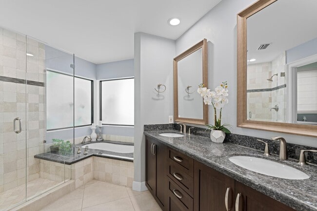 Building Photo - 1050 Brooks Ln