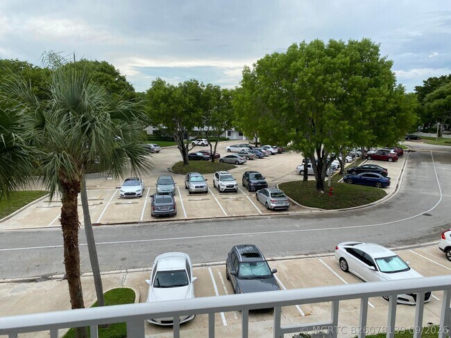 Building Photo - 3500 Whitehall Dr