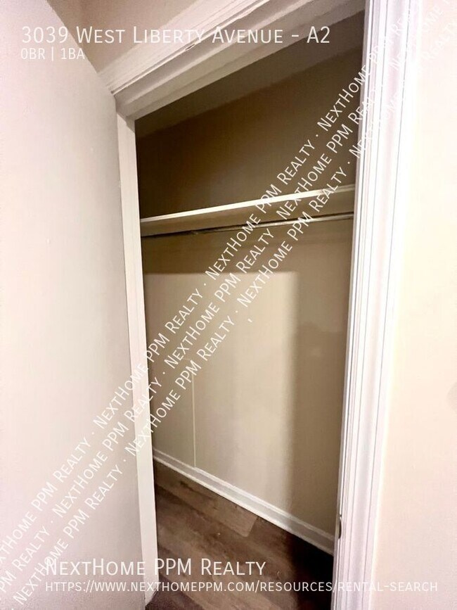 Building Photo - 3039 W Liberty Ave