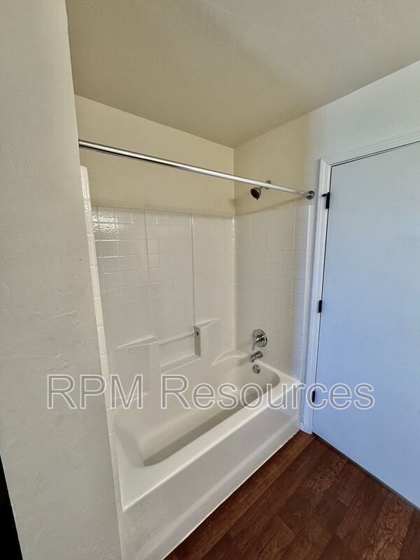 Building Photo - 8024 NW 74th St