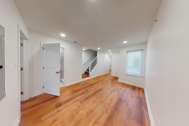 Building Photo - 1834 N Bouvier St