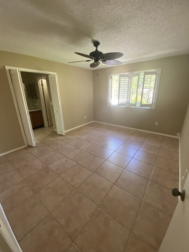Building Photo - 2417 Brittany Ct