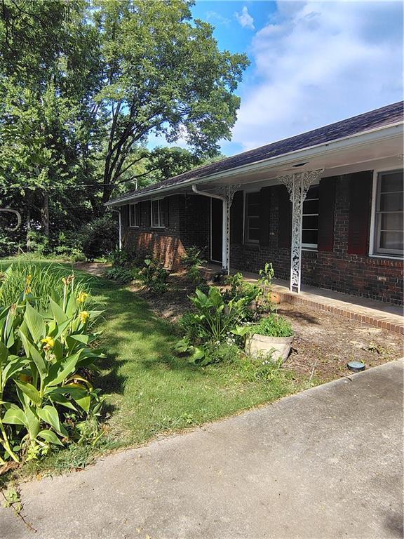 Building Photo - 2728 Five Forks Trickum Rd SW