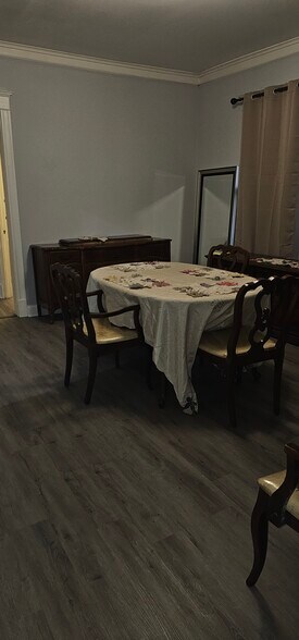 Building Photo - 7712 S Carpenter St