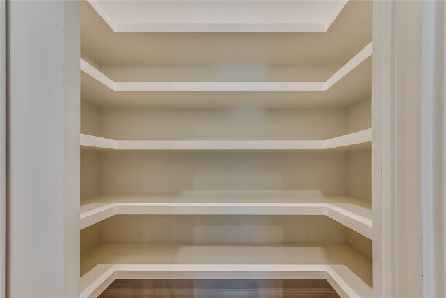 Building Photo - 25126 Scarlett Manor Ct