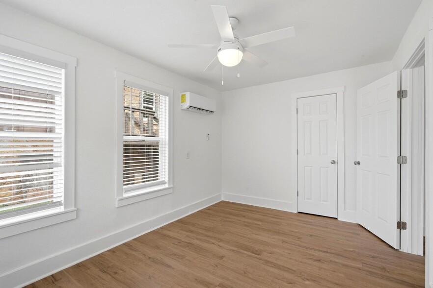 Building Photo - 1857 S 14th St