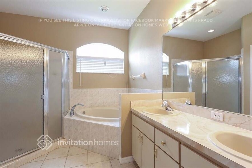 Building Photo - 11443 Short Ct