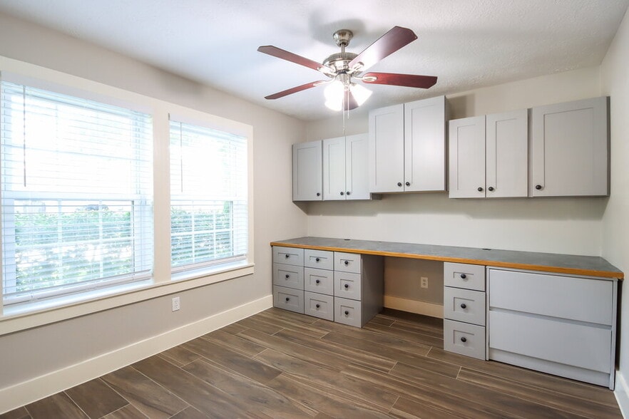 Building Photo - 18154 Windy Oaks Ct