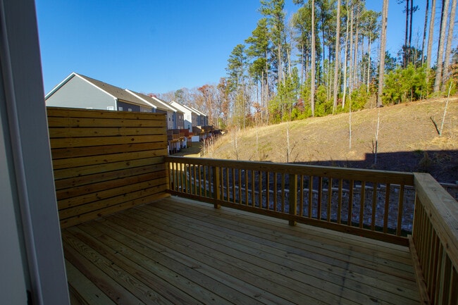 Building Photo - 2024 Eva Pearl Dr