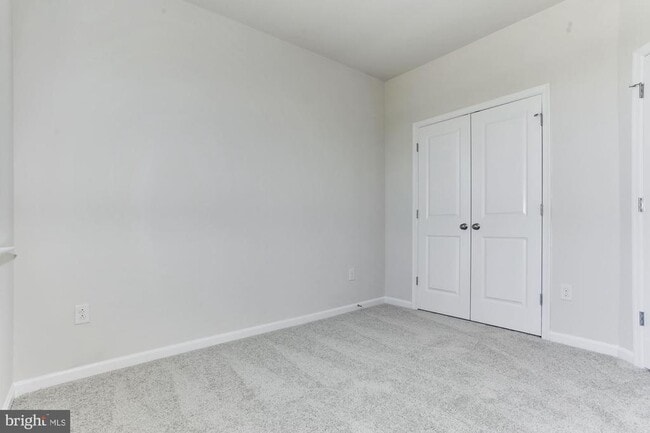 Building Photo - 5014 MacDonough Pl