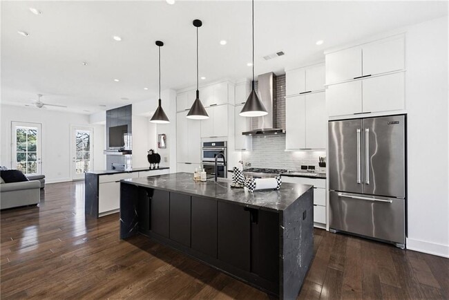 Building Photo - 3573 Parkside Wy