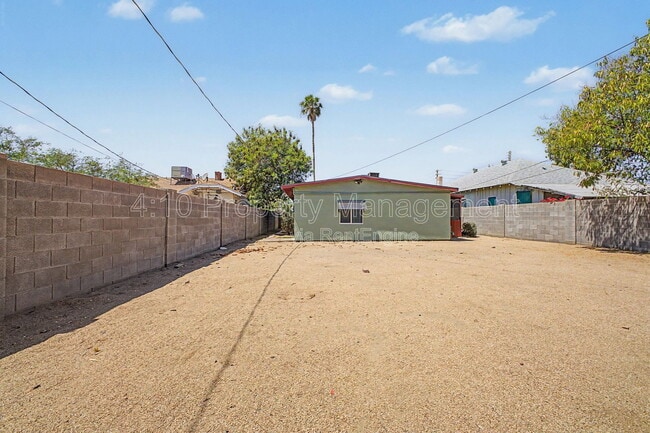 Building Photo - 1117 N 13th St