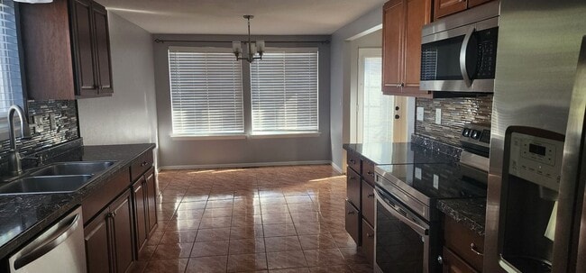 Building Photo - 4236 S Tempe Ct