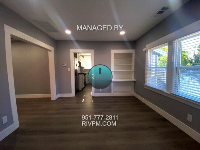 Building Photo - COMING SOON!!!!Charming upgraded 2 bed 2 bath single family home!!