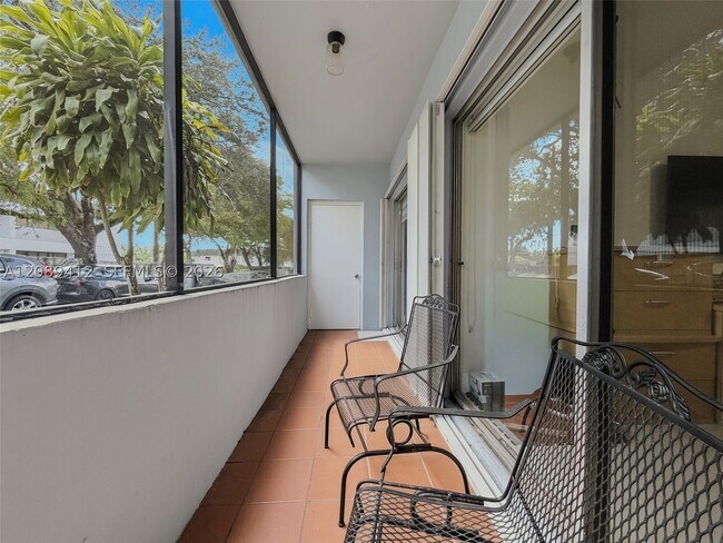 Building Photo - 9227 SW 87th Ave