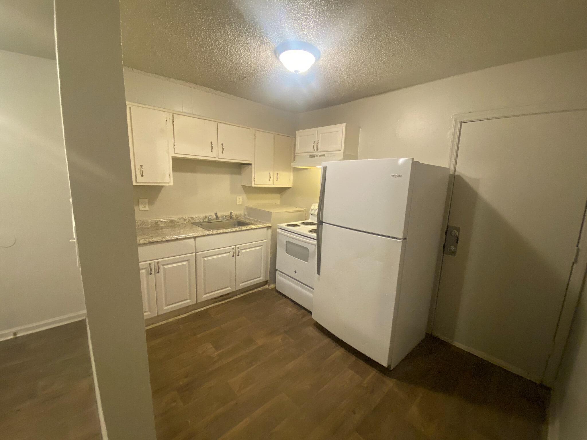 Building Photo - Room in Condo on Alamance Church Rd