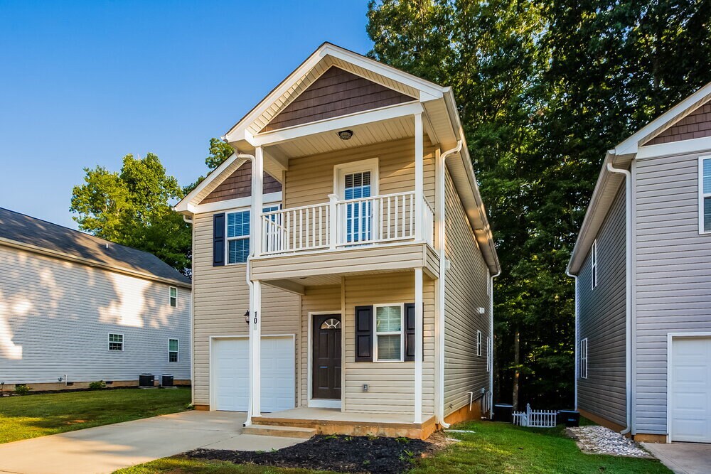 Building Photo - 109 Lookout Point Pl