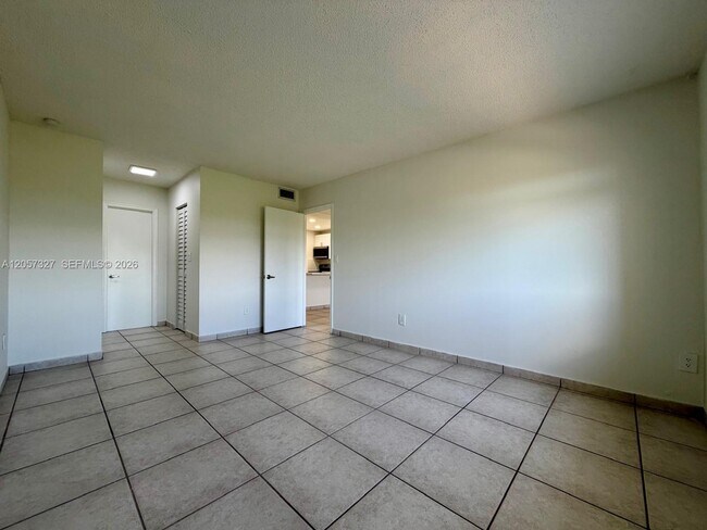 Building Photo - 7730 Camino Real