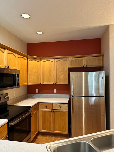 Building Photo - 7459 S Alkire St