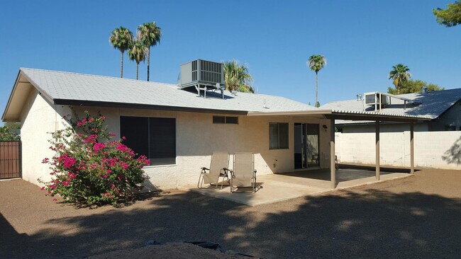 Building Photo - 2139 W Enid Ave