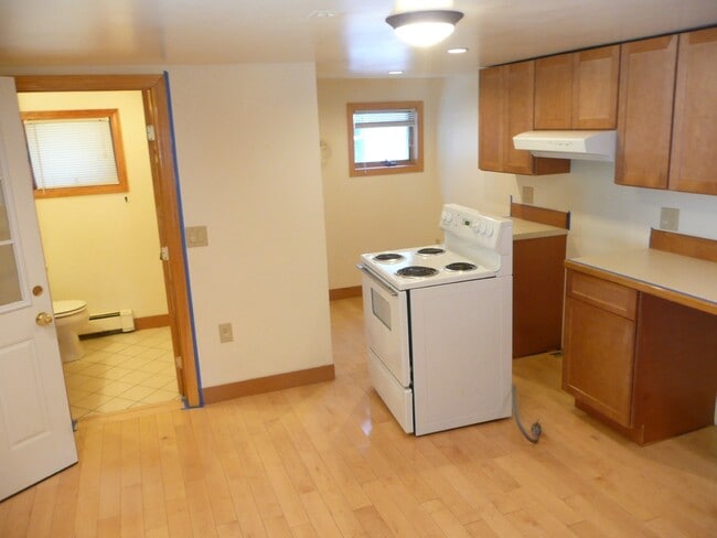 Building Photo - LO-37 Spring St. Newmarket, NH