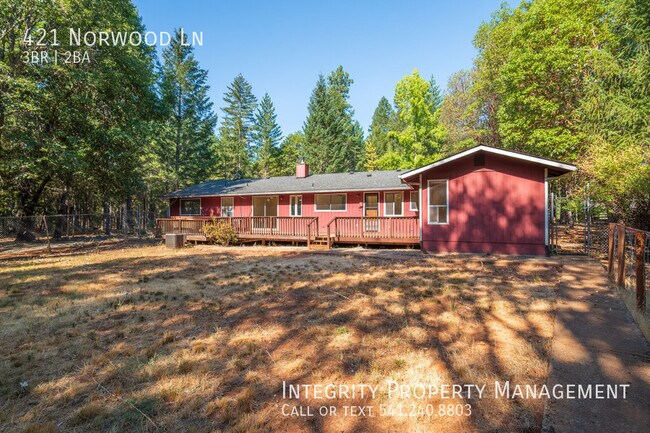 Building Photo - 421 Norwood Ln