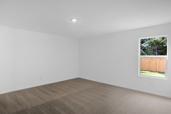 Building Photo - 1025 MacNab Dr