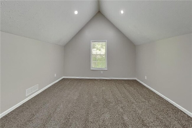 Building Photo - 620 Gregory Manor Dr SW