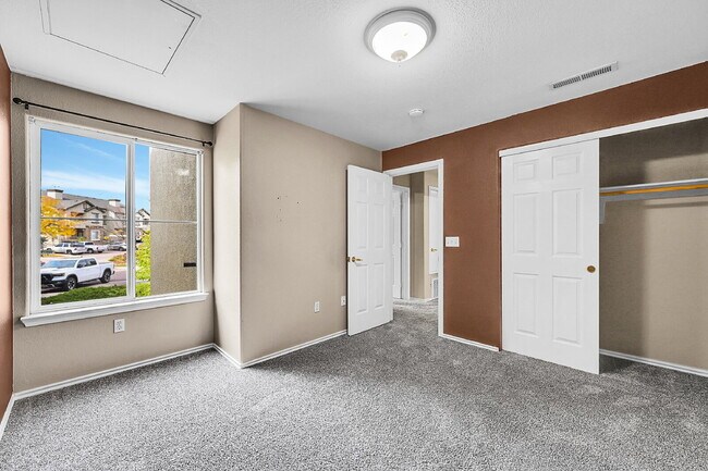 Building Photo - $1,600.00, 3-bed, 2-bath, located in Colorado Springs.