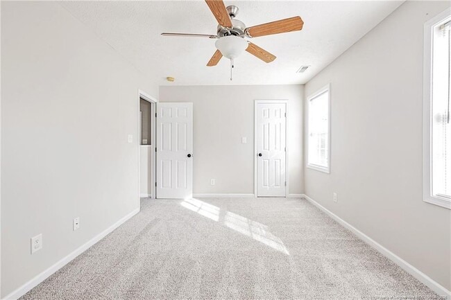 Building Photo - 1414-1412 Seabiscuit Dr