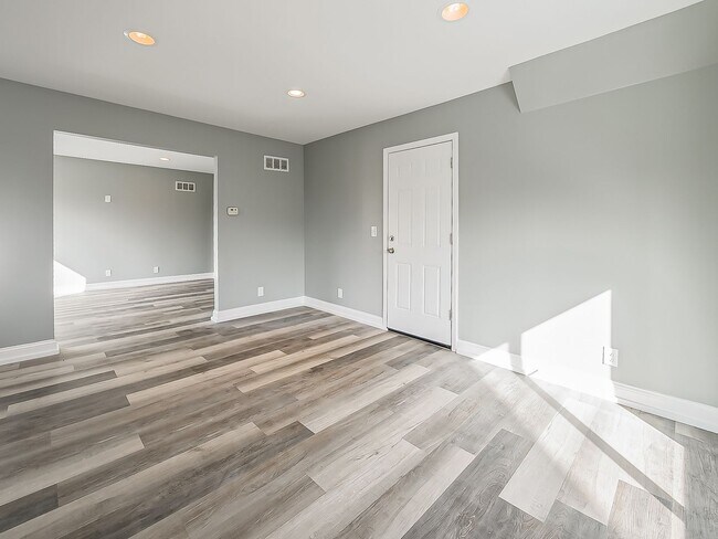 Building Photo - 11-13 MOHAWK RD