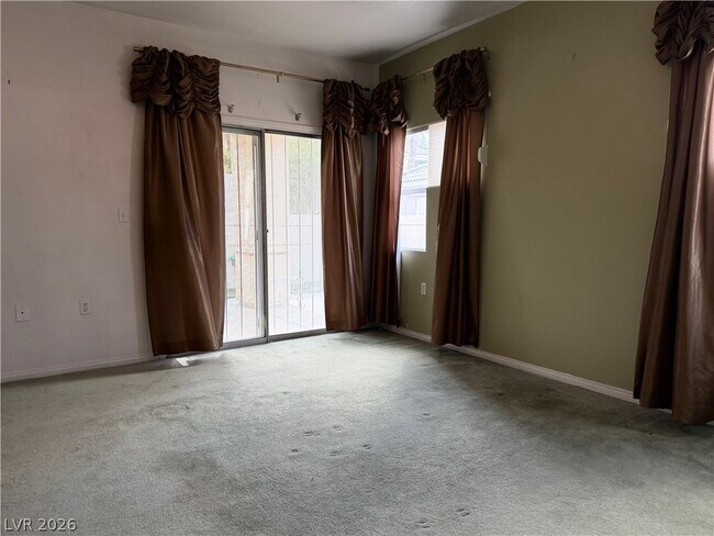 Building Photo - 5320 Fieldstone