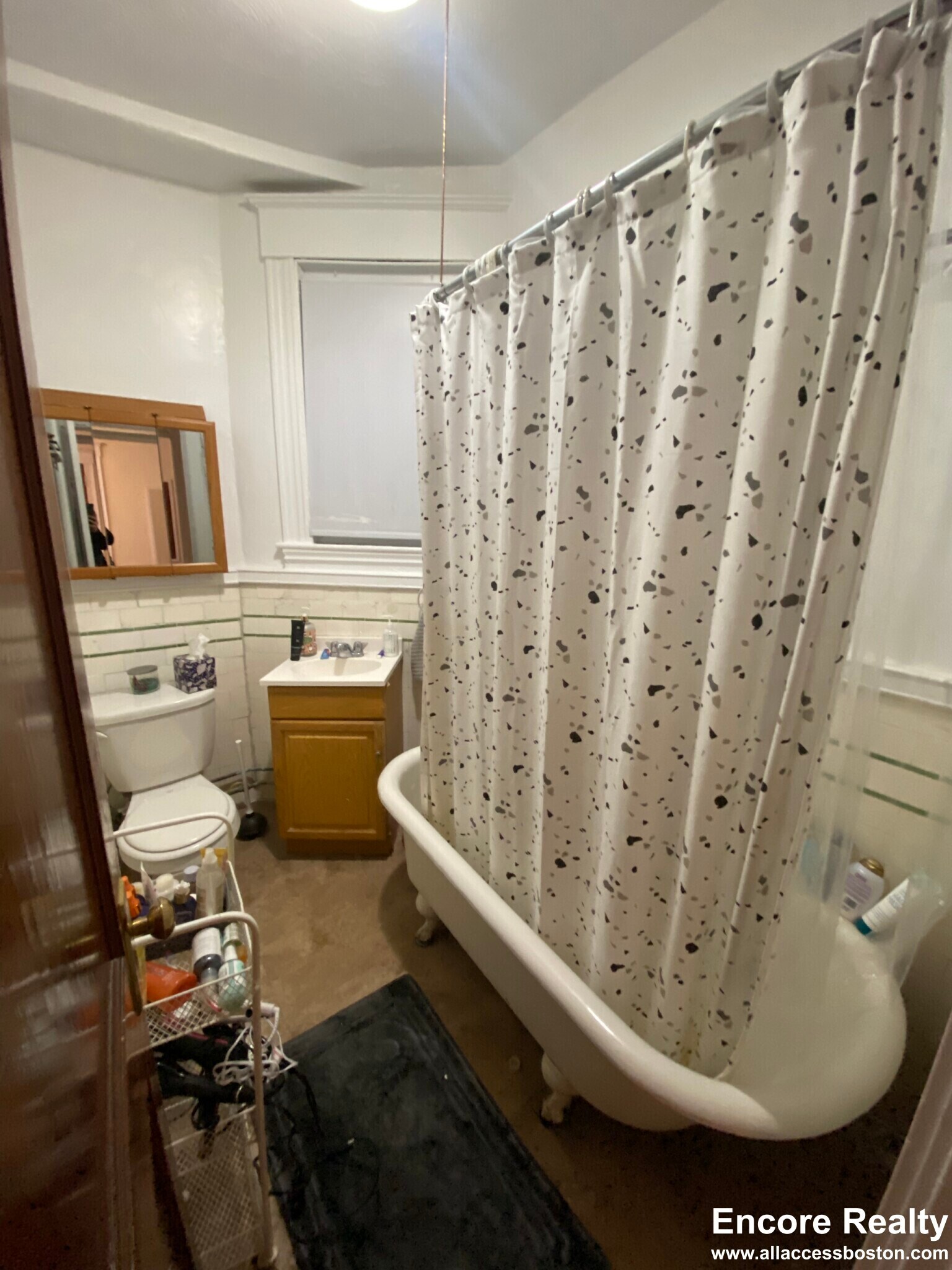 Building Photo - 134 Englewood Ave