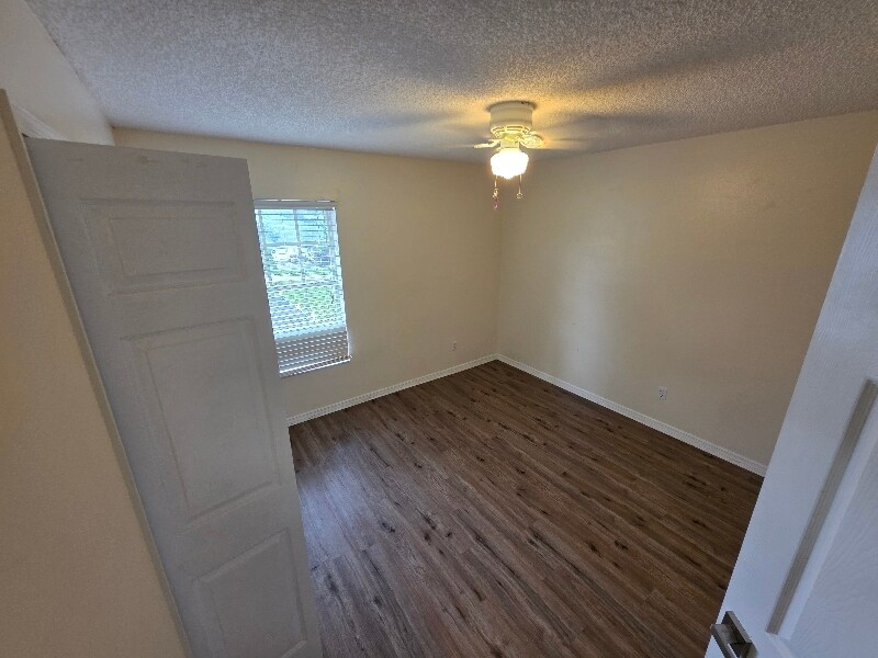 Building Photo - 11006 Lake Katherine Cir