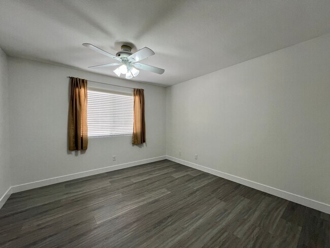 Building Photo - 9449 Amber Valley Ln