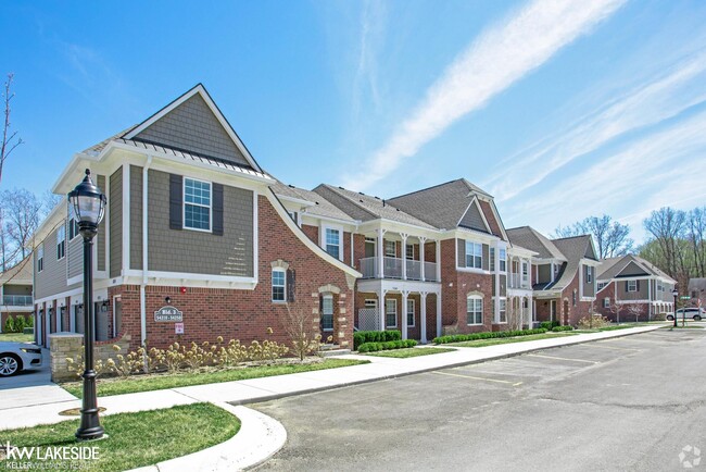 Building Photo - 54195 Baypoint Dr