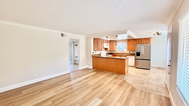 Building Photo - Lovely Downstairs, Entry-Level, End Unit Condo in the Private Diamante HOA Community of Bonsall, ...
