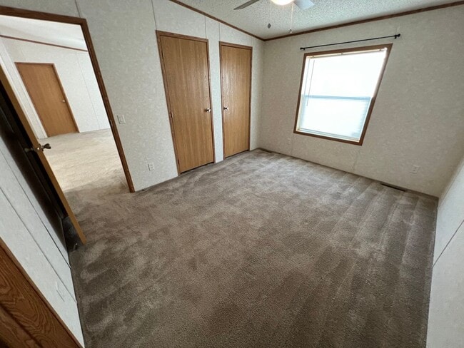 Building Photo - 3 Bedroom 2 Bath Modular Home with Many Amenities & Storage Shed