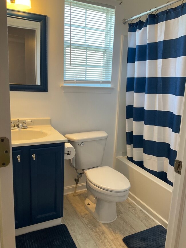 Building Photo - 631 Widener Ln