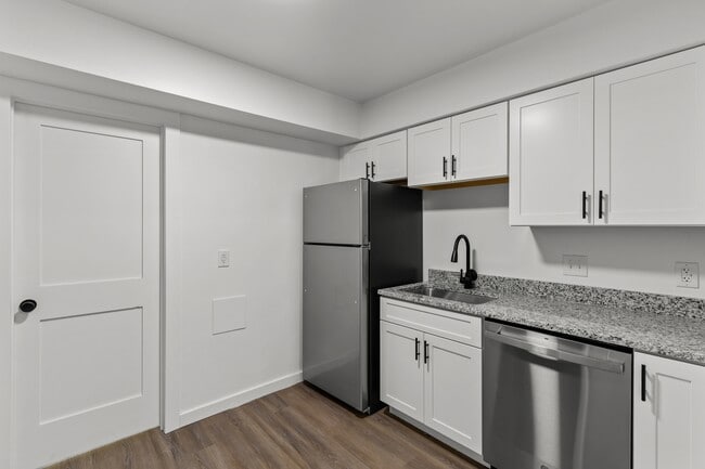 Building Photo - 4617 Brookwood Ct