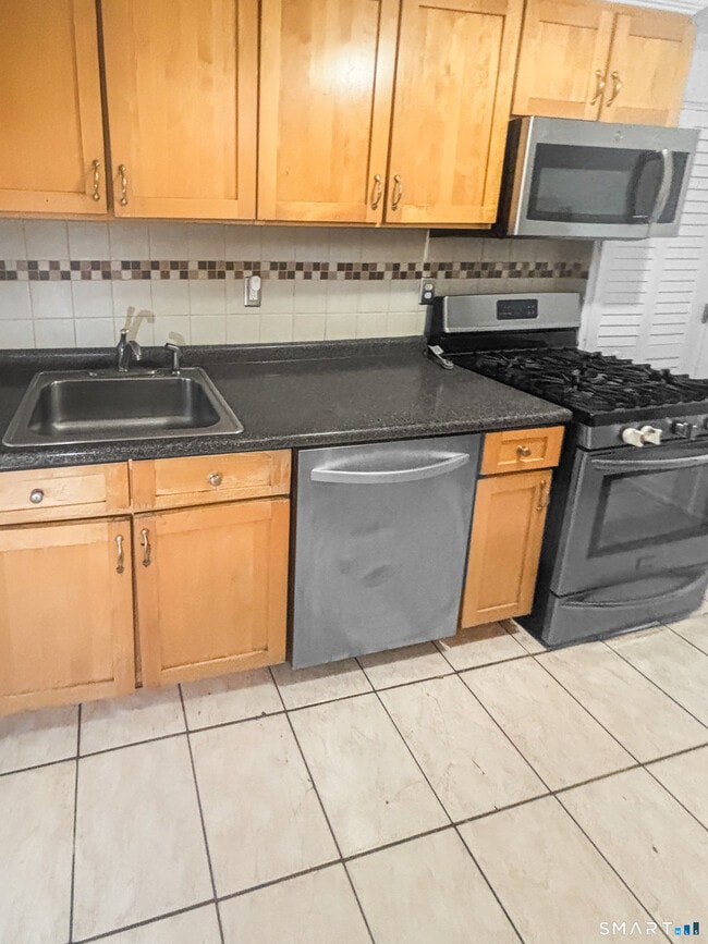 Building Photo - 163 Louisiana Ave