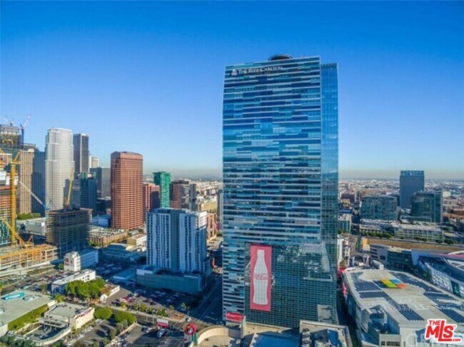Building Photo - 900 W Olympic Blvd