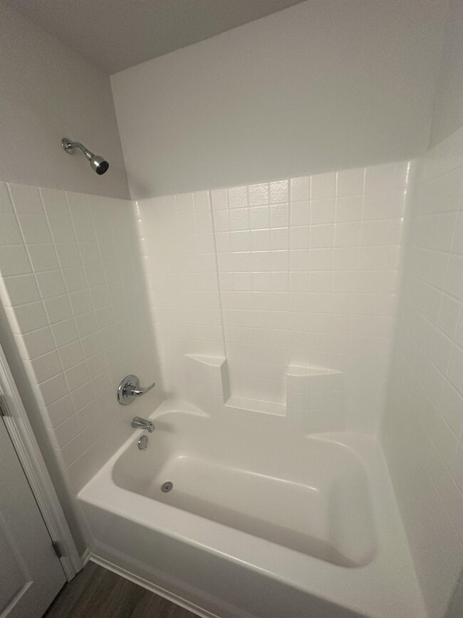 Building Photo - 1015 Ichabod Cir